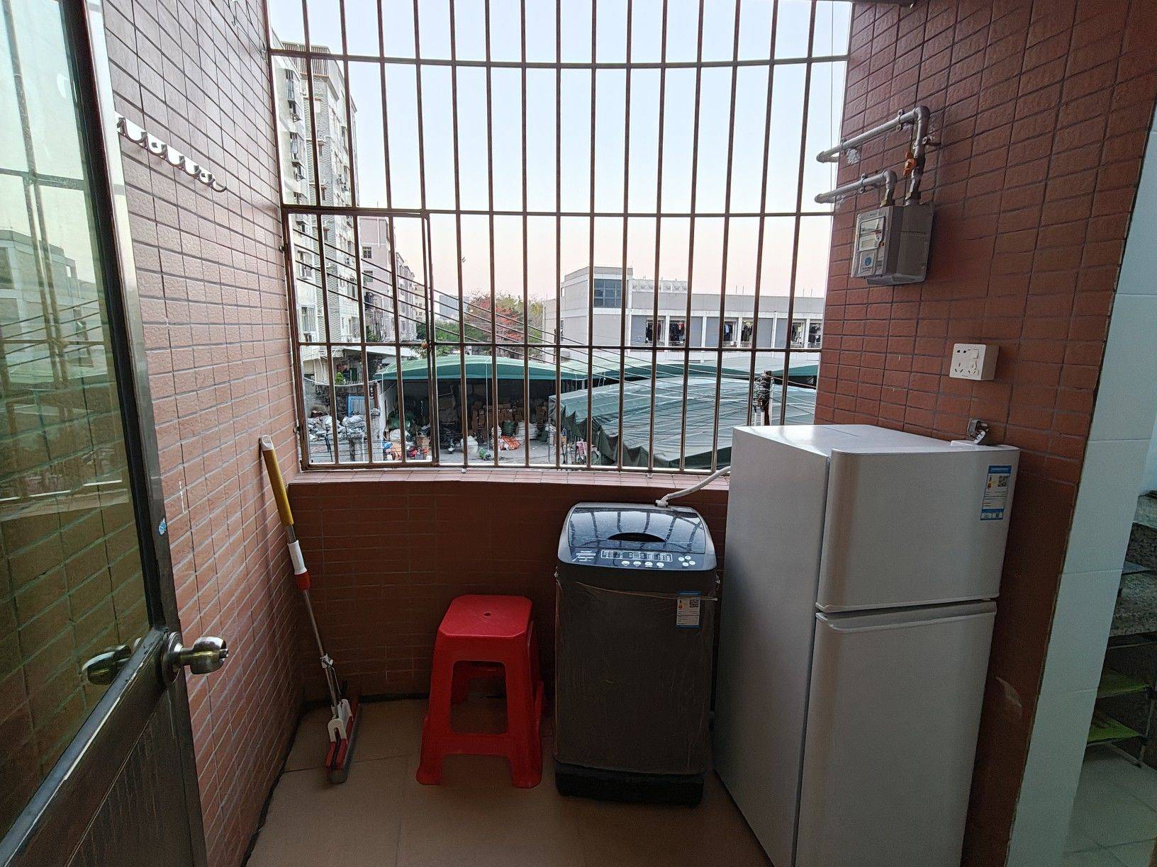 Pingshan 龙昌二巷7号楼