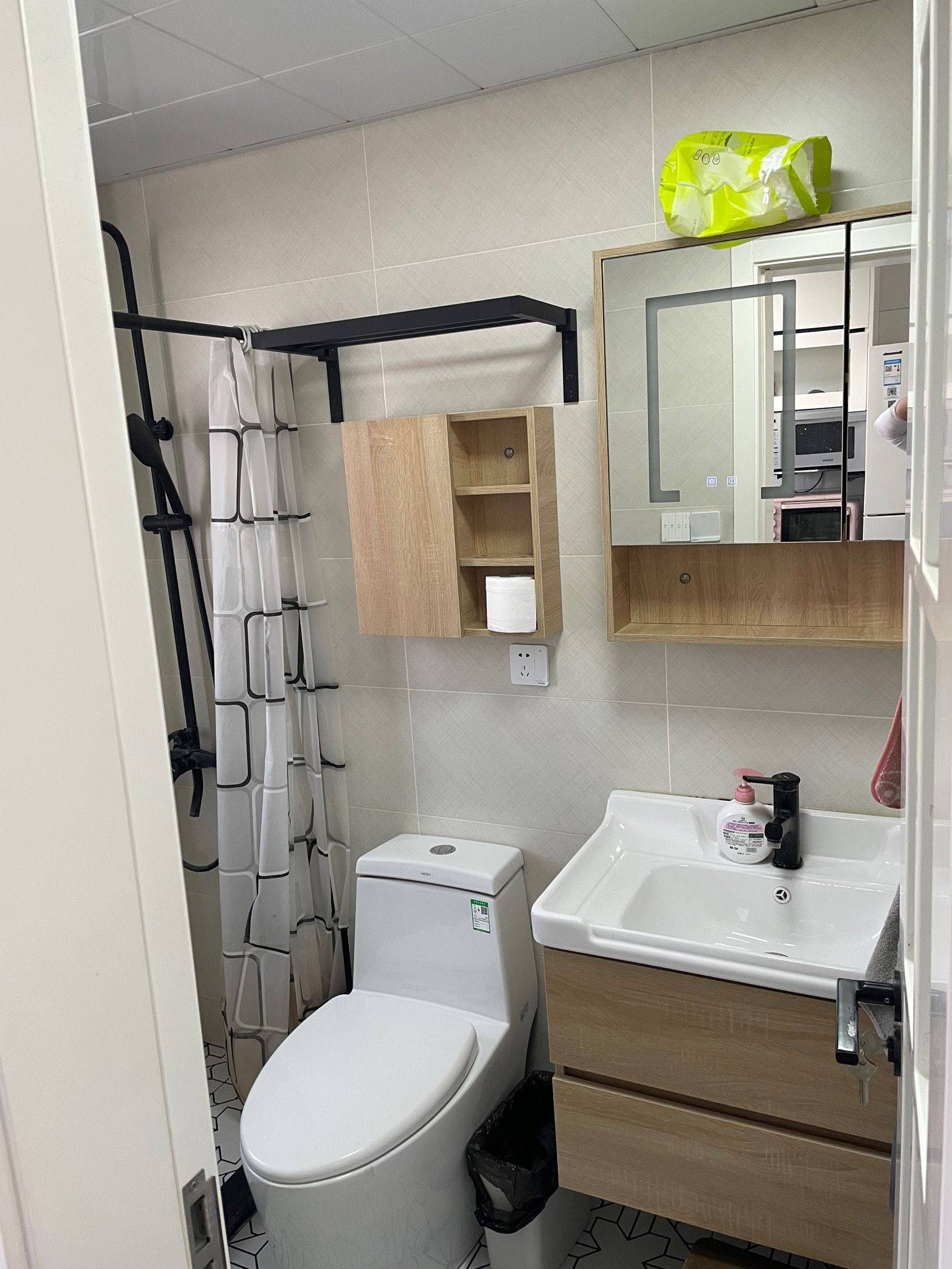 Lee****整租房源3