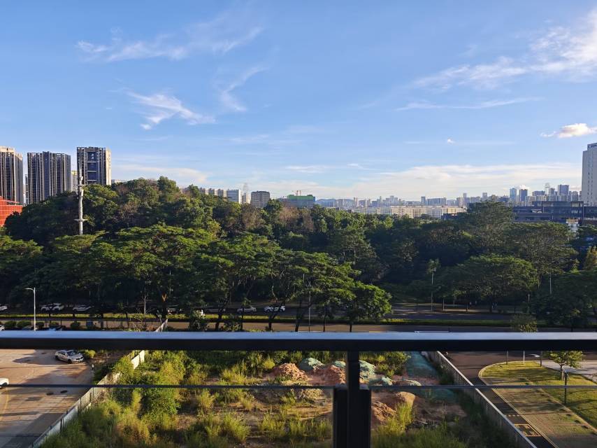 Longhua 观澜思创科技园B栋