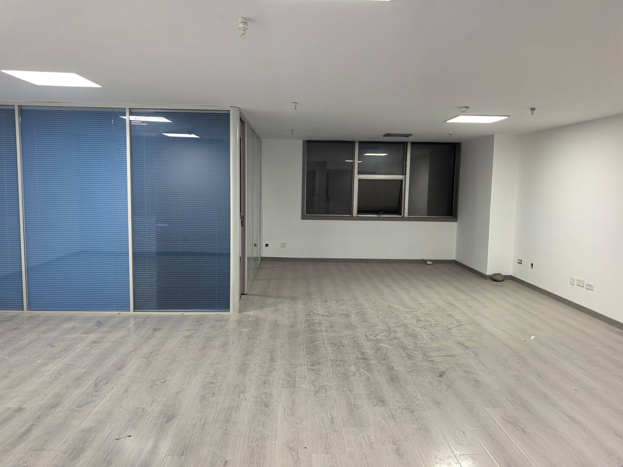 新城 天彩大厦-B座