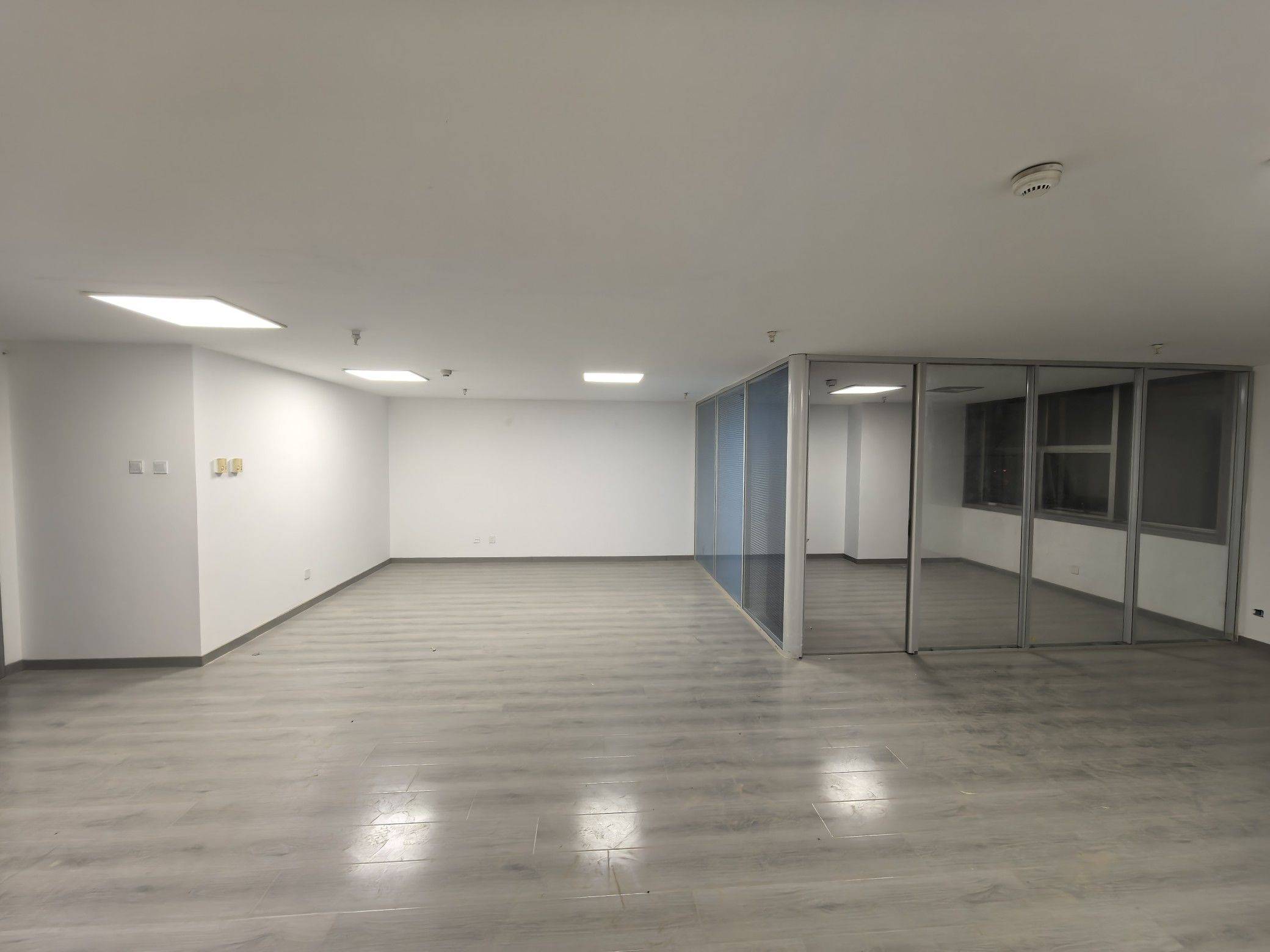 新城 天彩大厦-B座