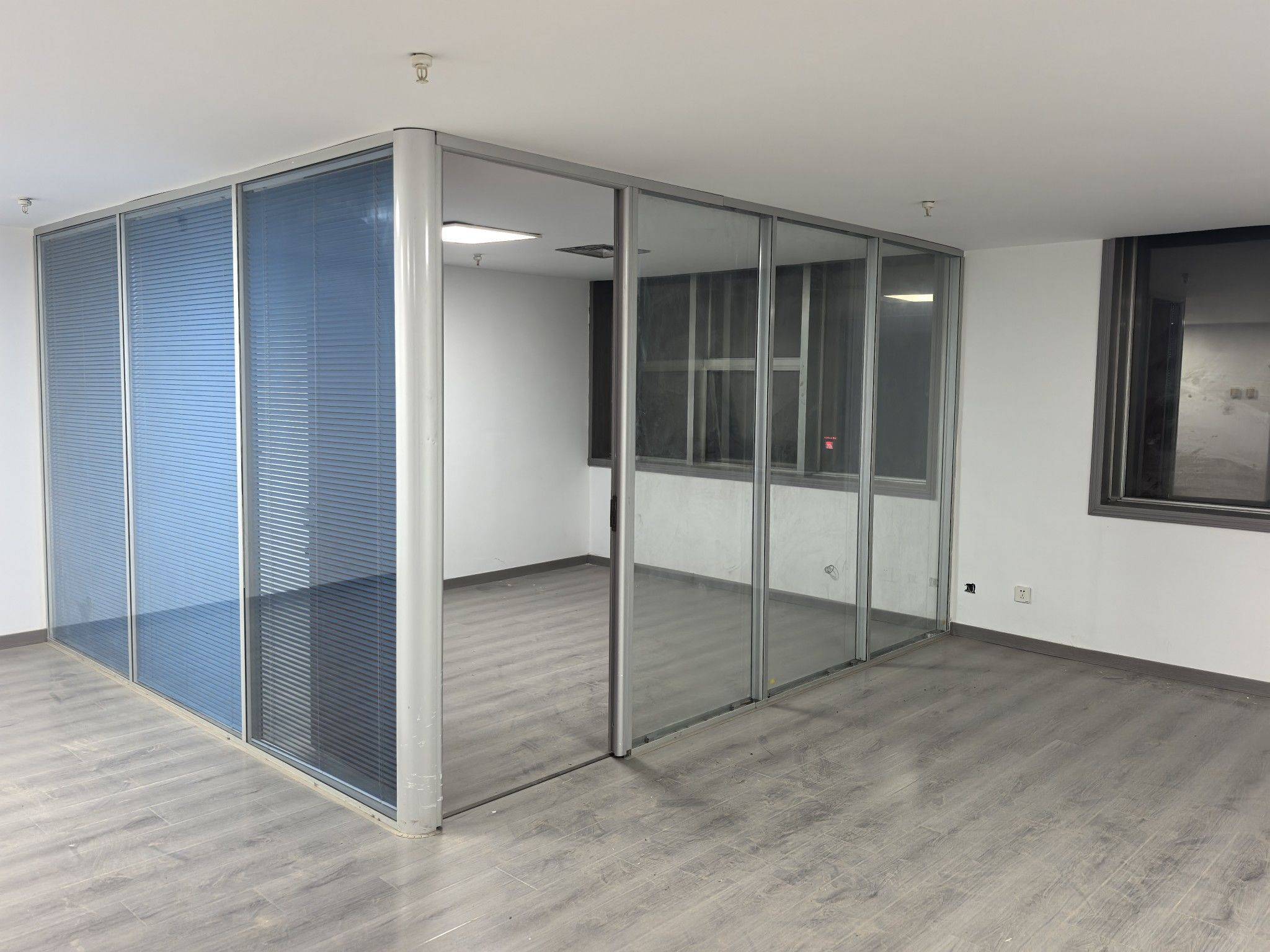 新城 天彩大厦-B座