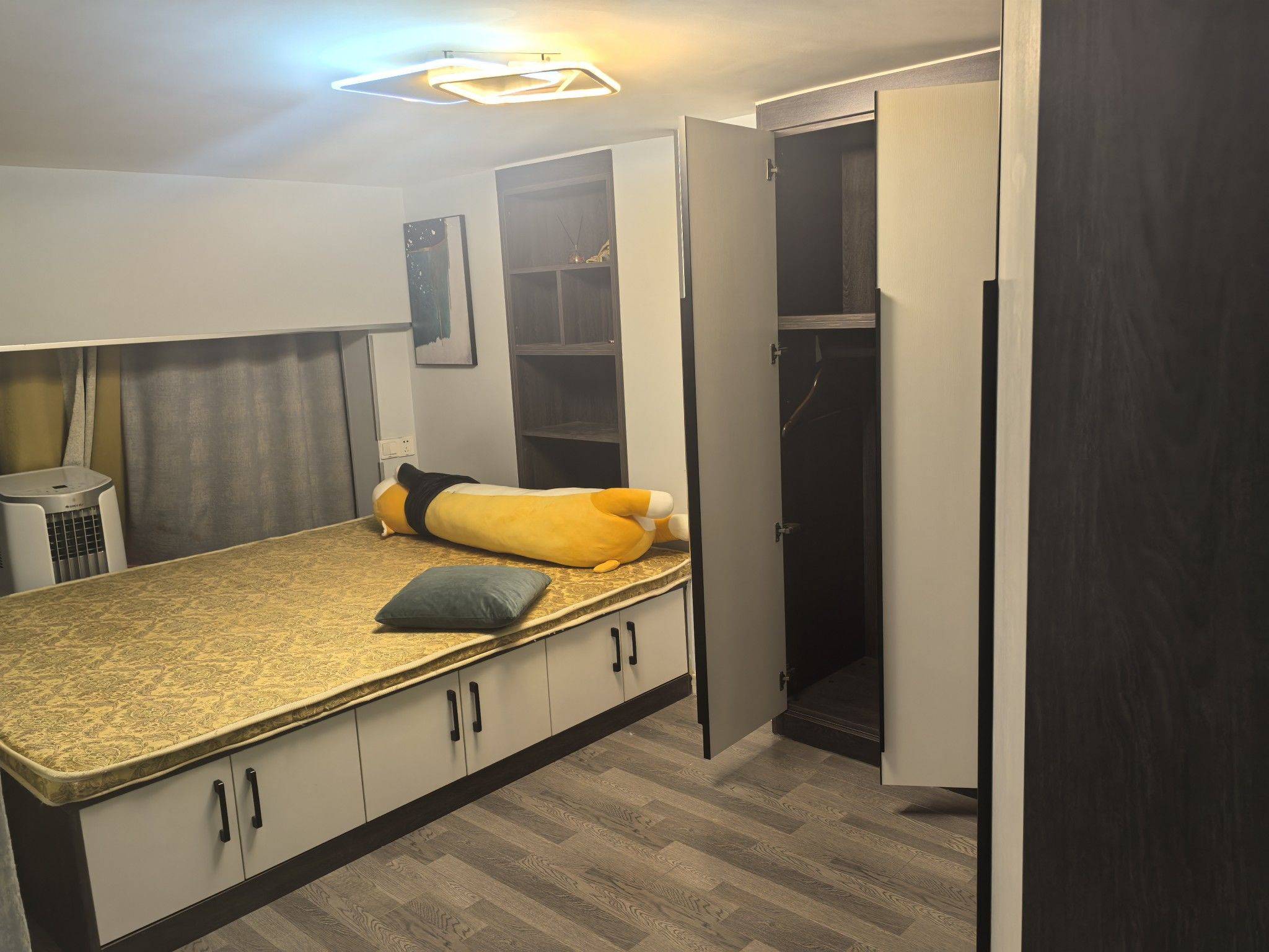 Nanchang Honggutan | 红谷瑞仕城际广场D号_6