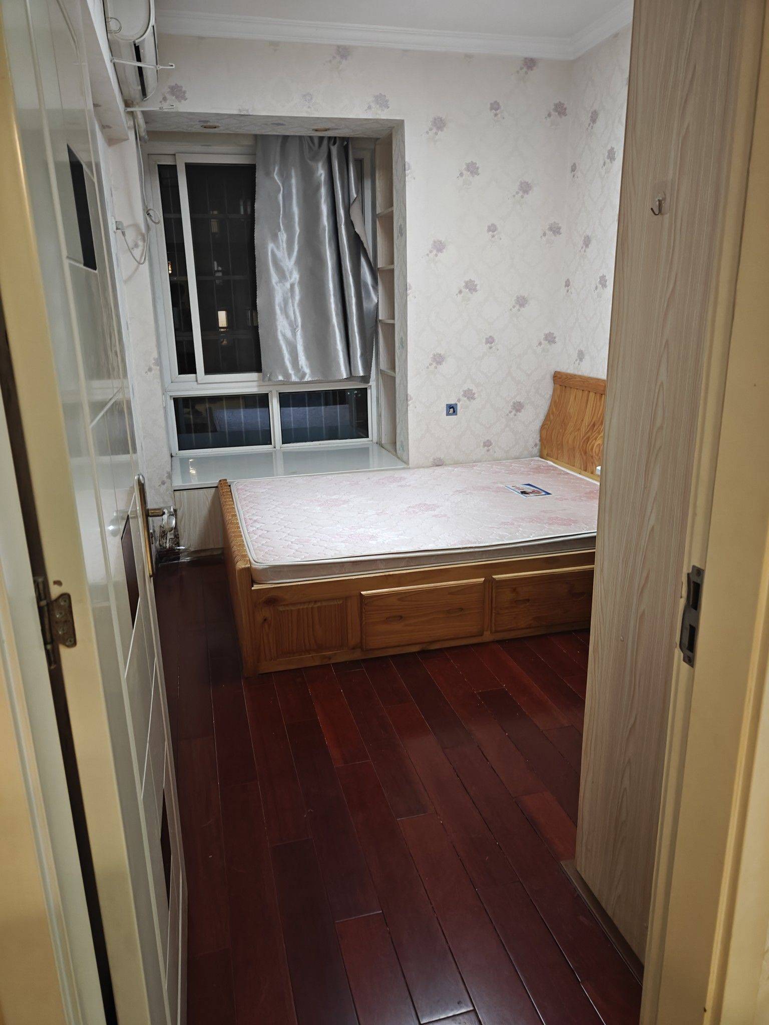 雨下一整晚整租房源1