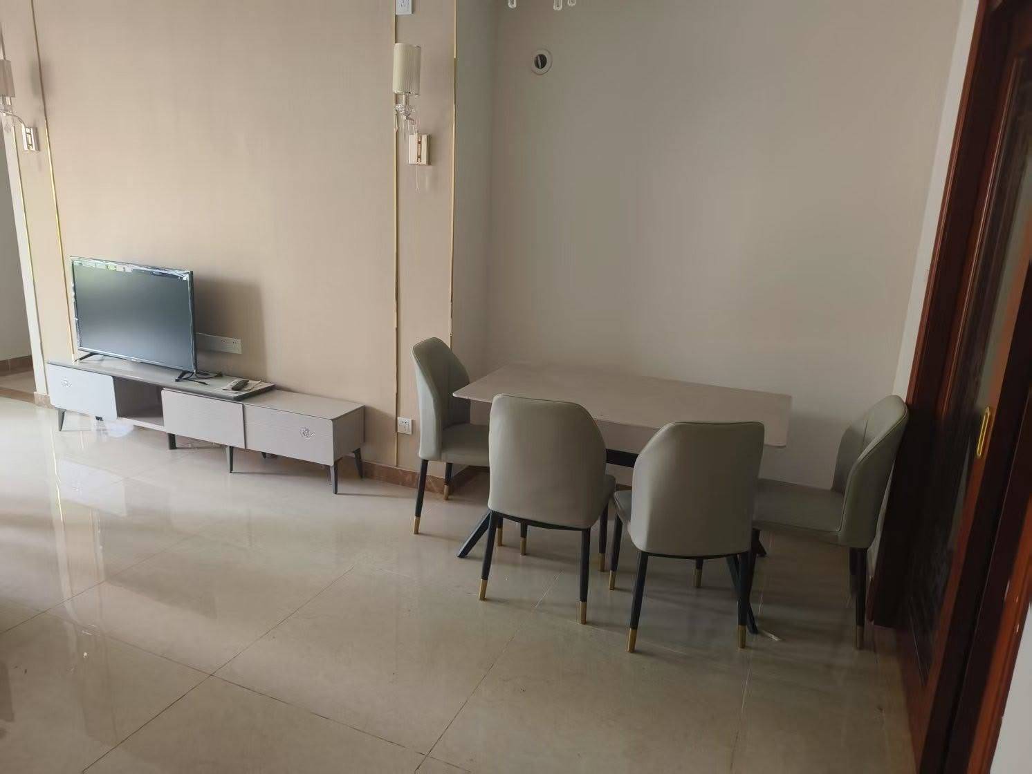 云岩 恒大南明御府