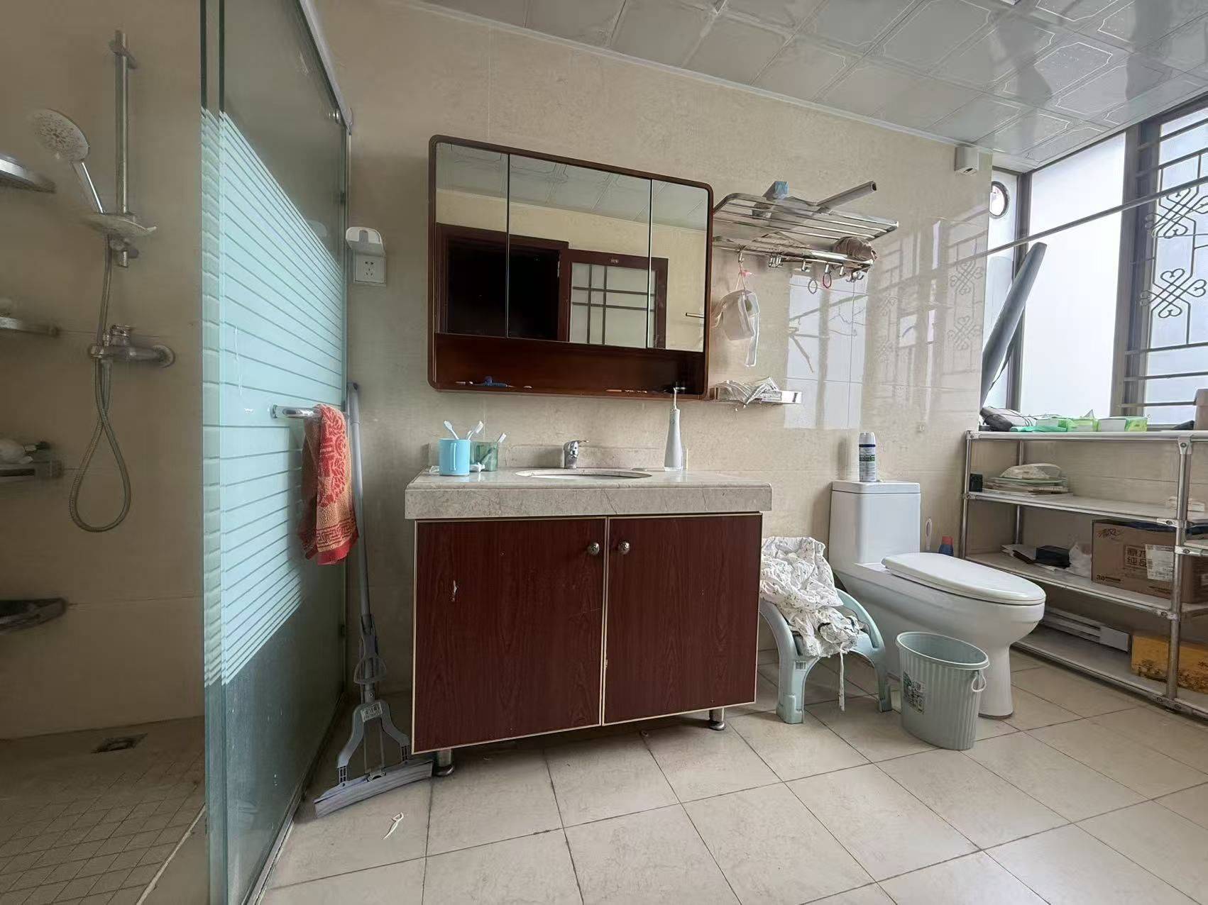 Pingshan 亚迪三村