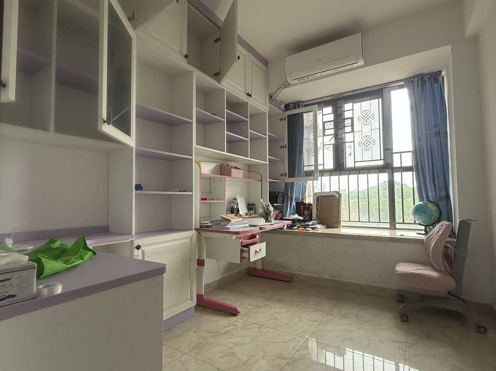 Pingshan 亚迪三村