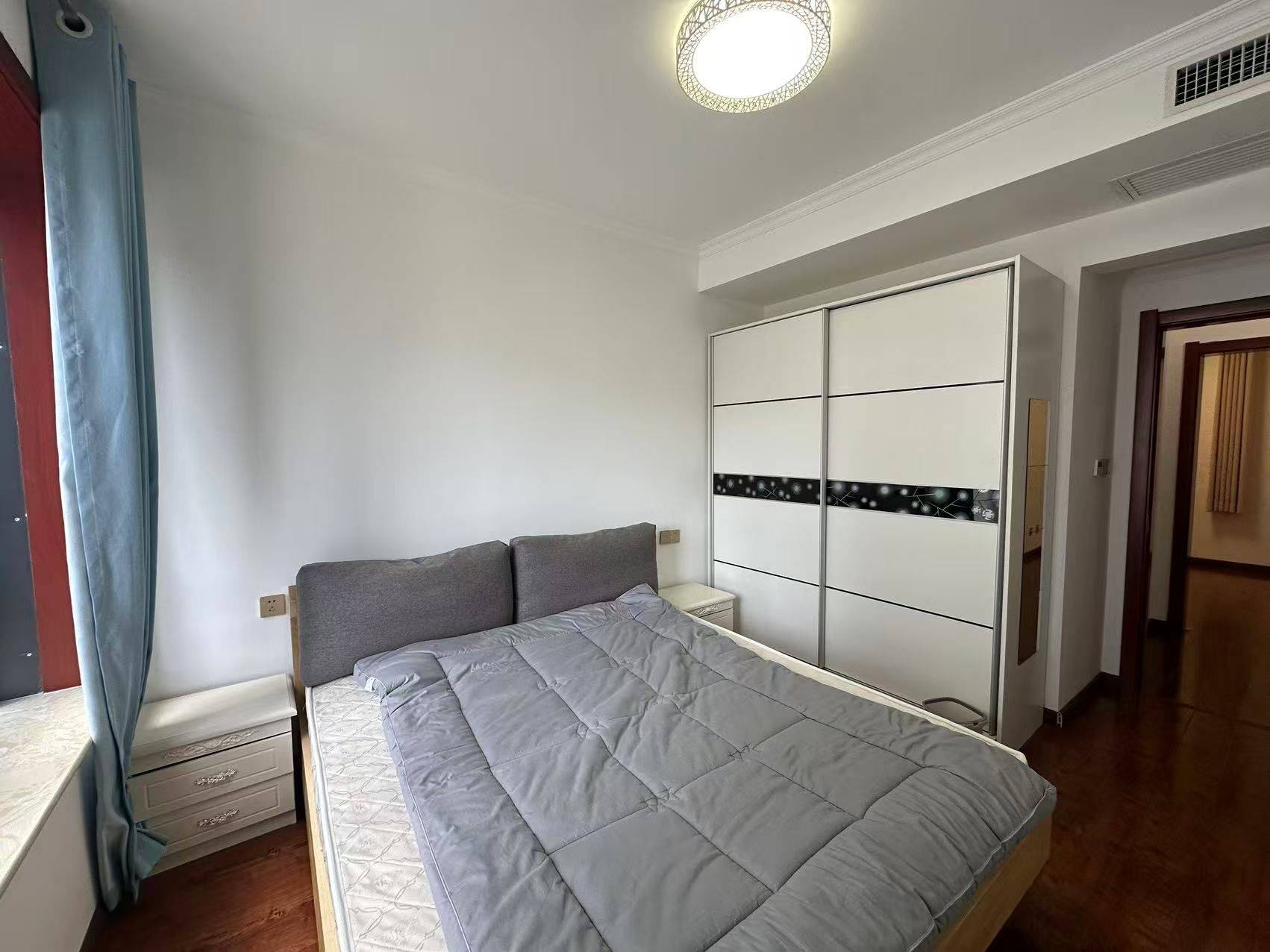 莲湖 群贤道九号