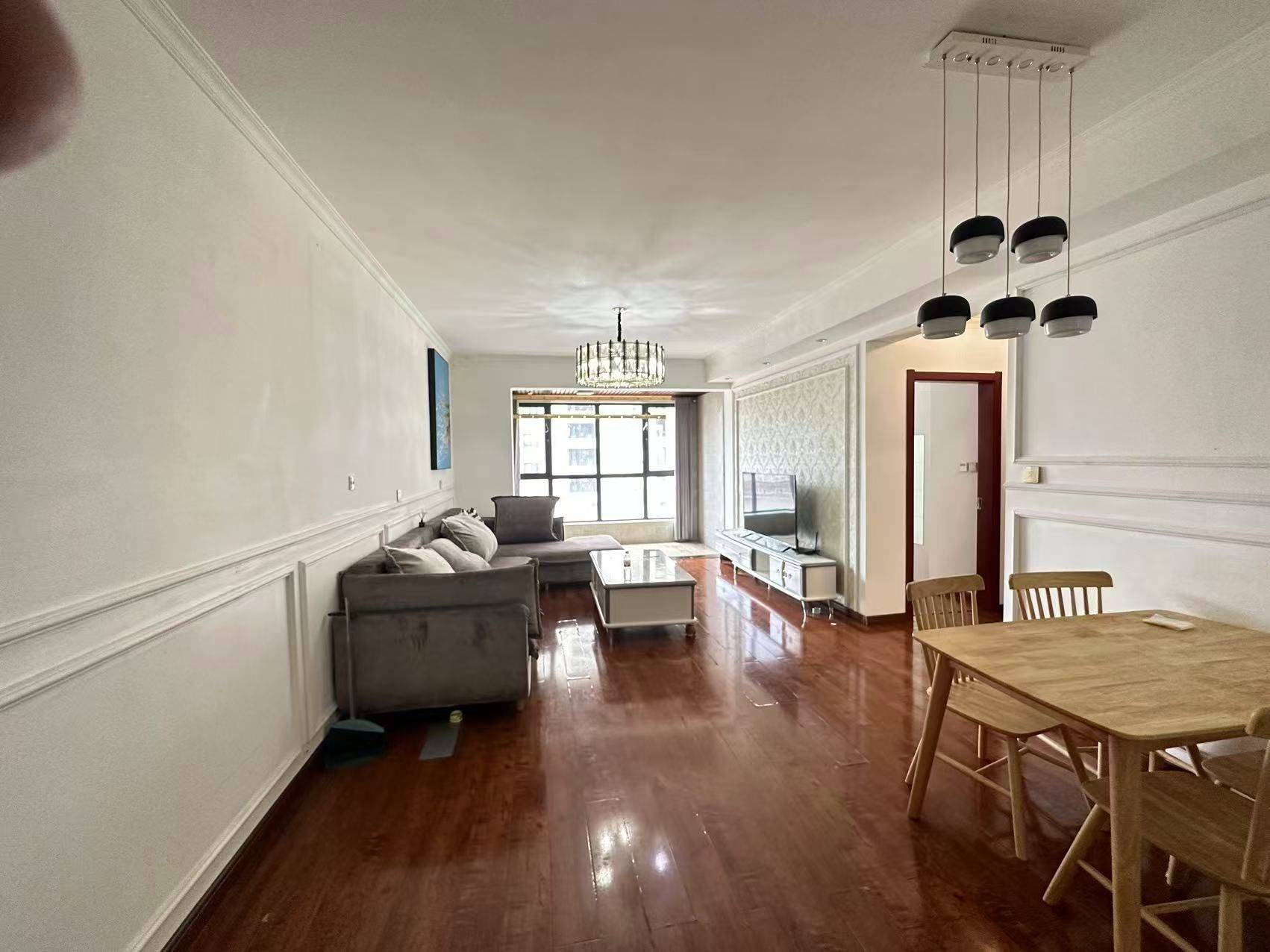 莲湖 群贤道九号