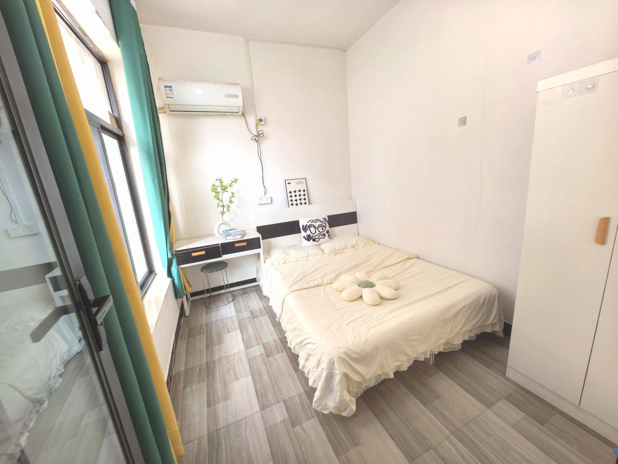 Tianxin 诗敬湾130