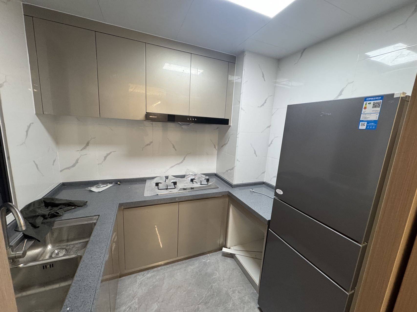 Yazhou 观山悦海二期