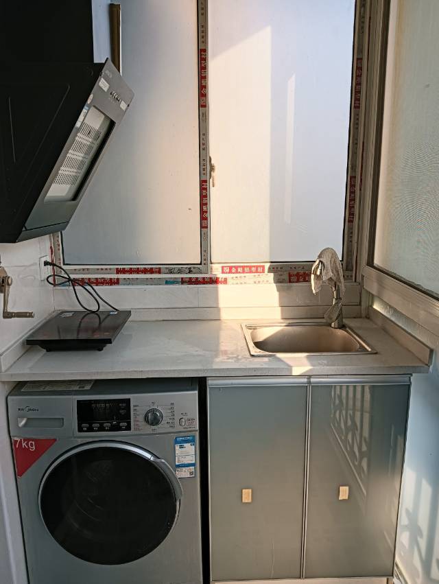 宝山 胡欣苑-28号楼