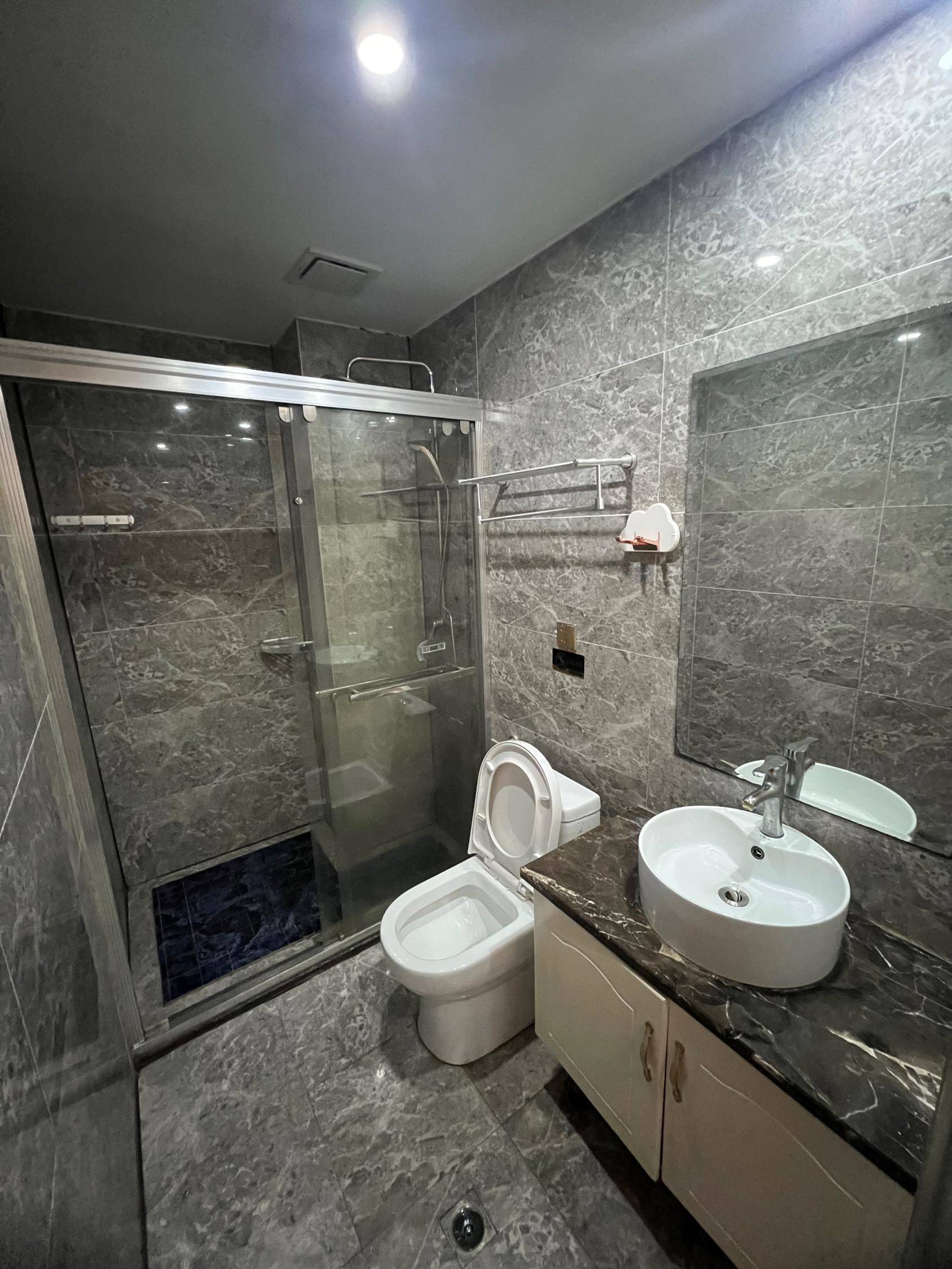 深夜火锅第一人整租房源3