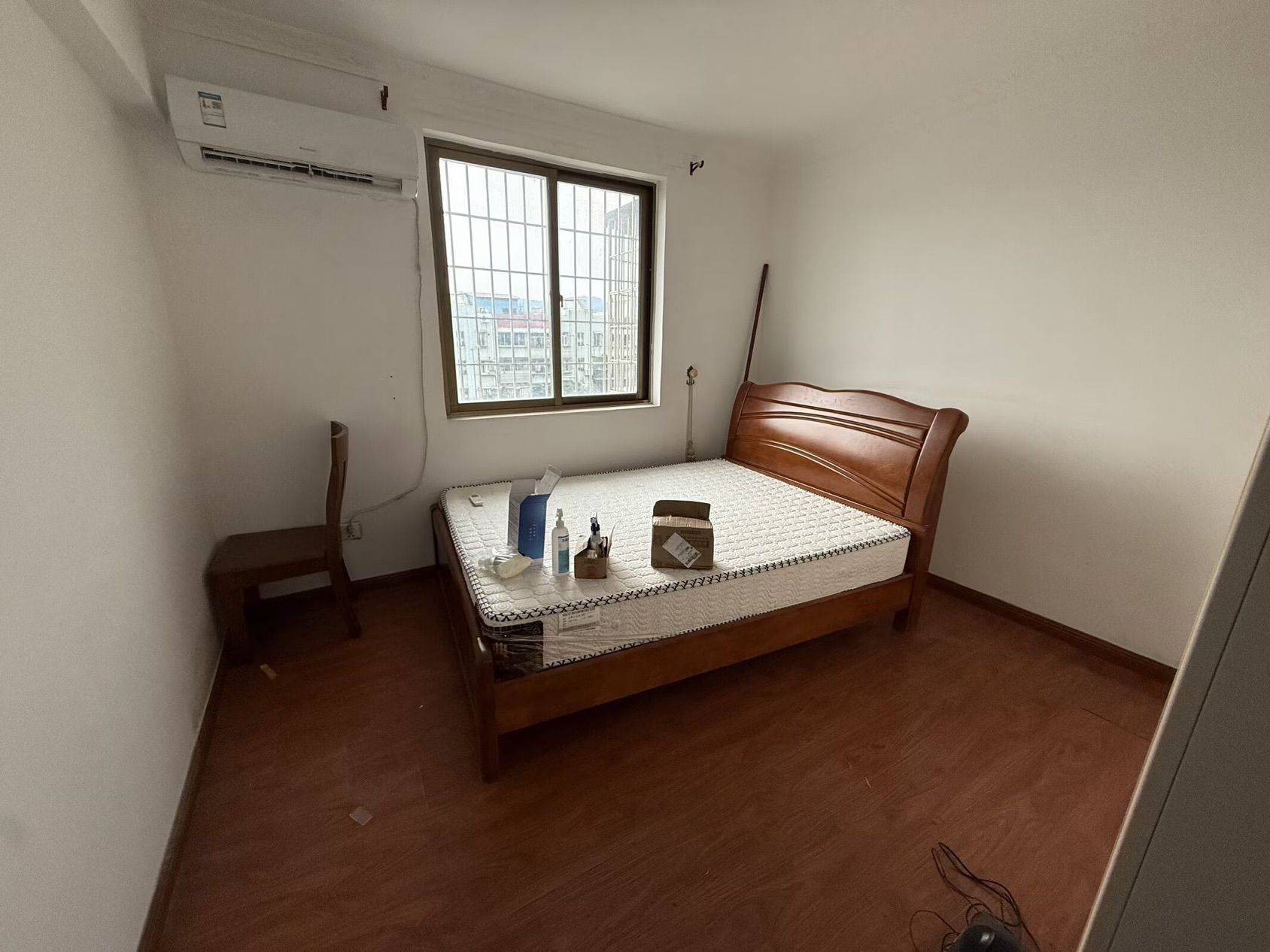 抖音搜-厦门贴膜小平整租房源3