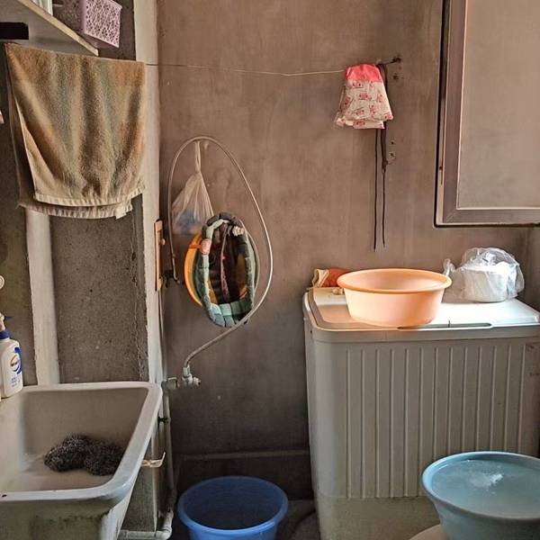 孤灯~寒照雨整租房源3