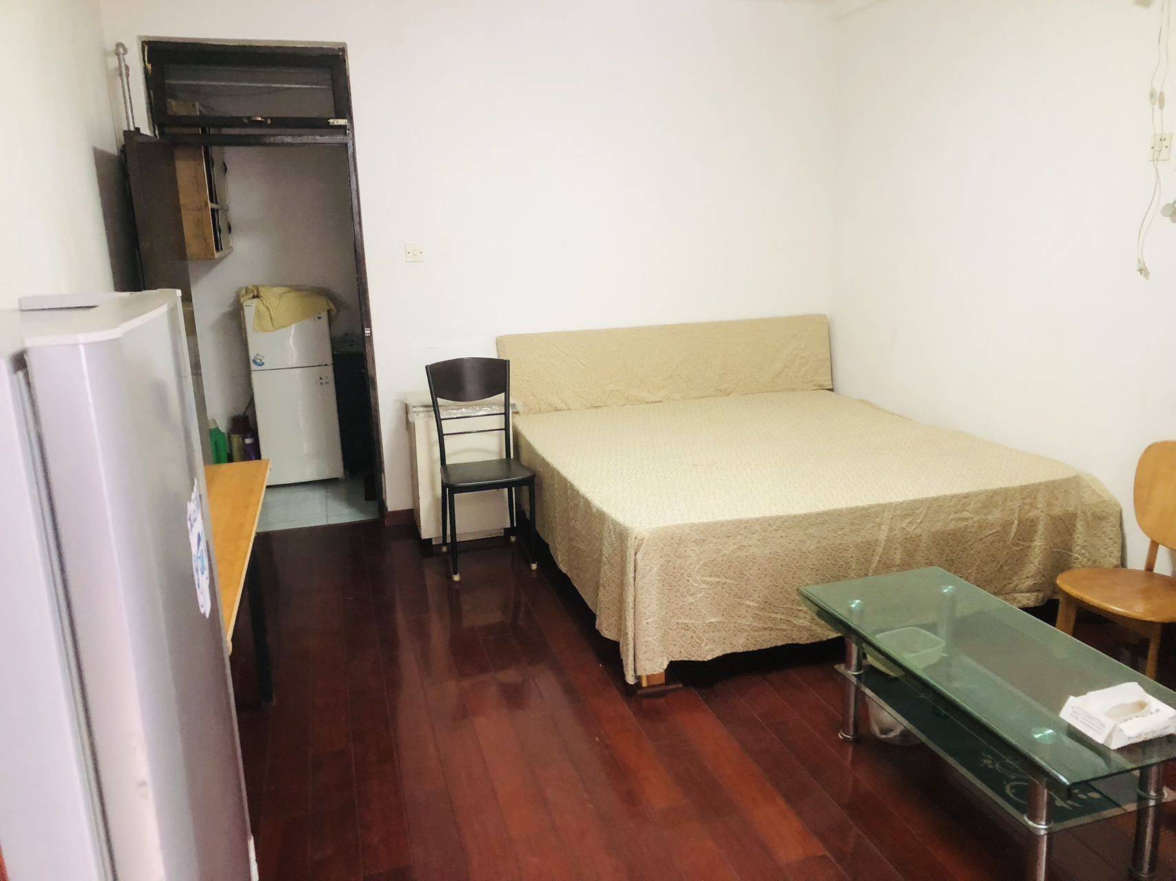 市南 宁夏路251号甲栋2单元