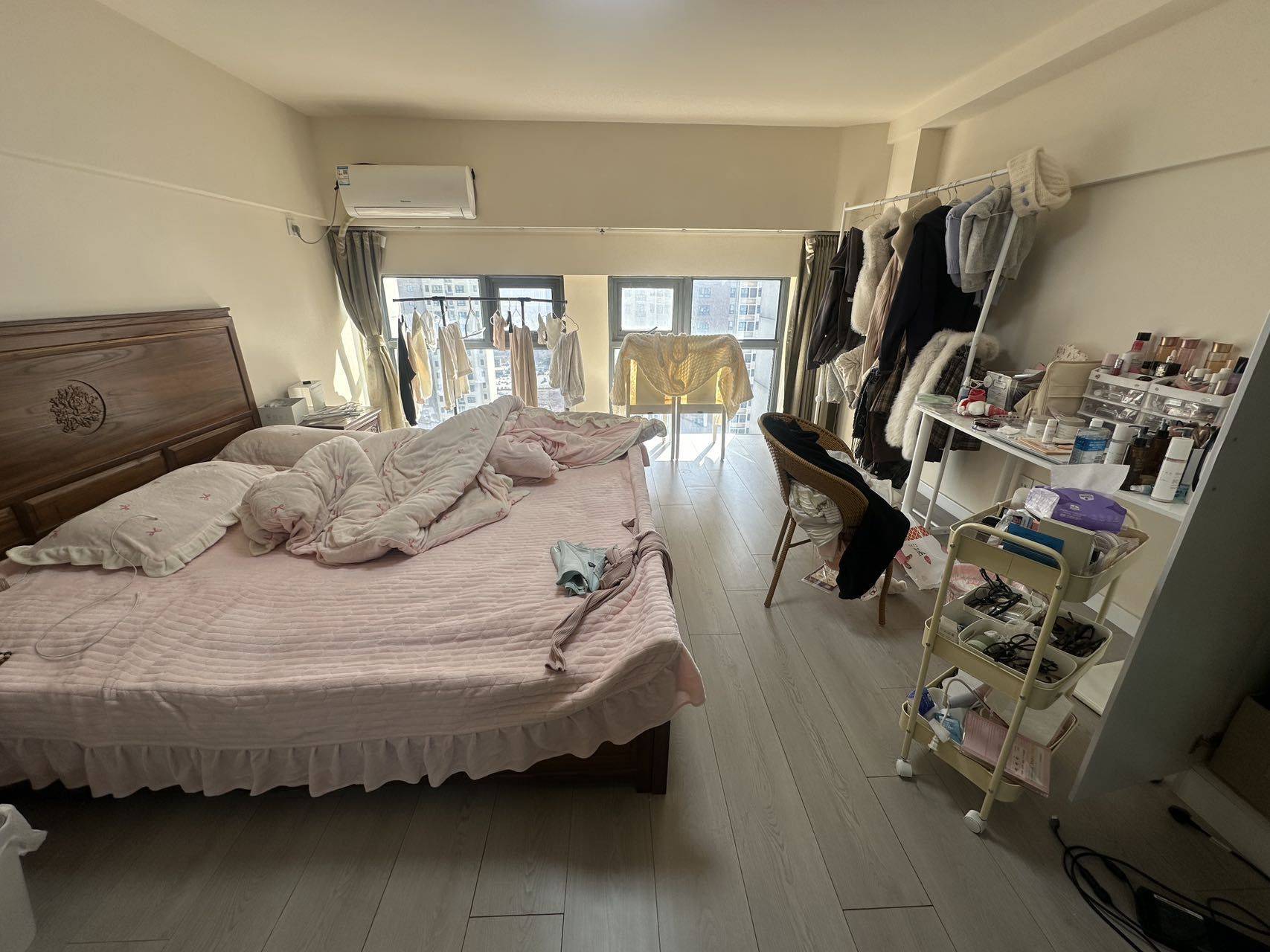 Wuzhong 港龙商务中心