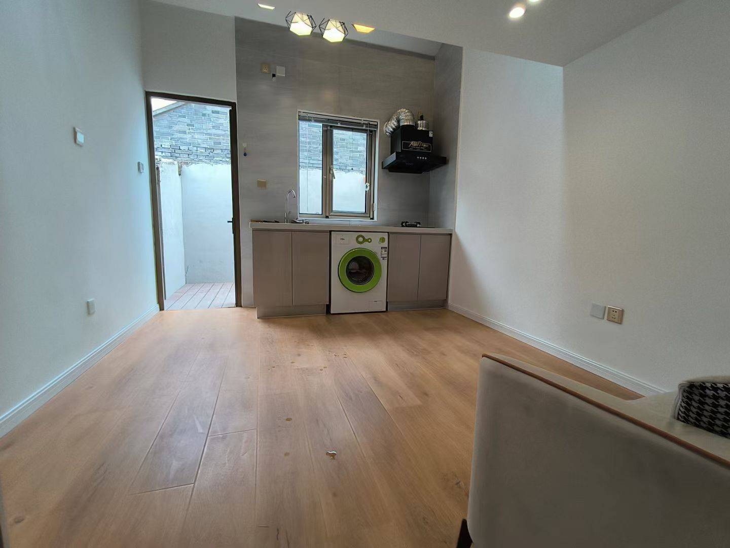 东城 前鼓楼苑胡同13号四合院