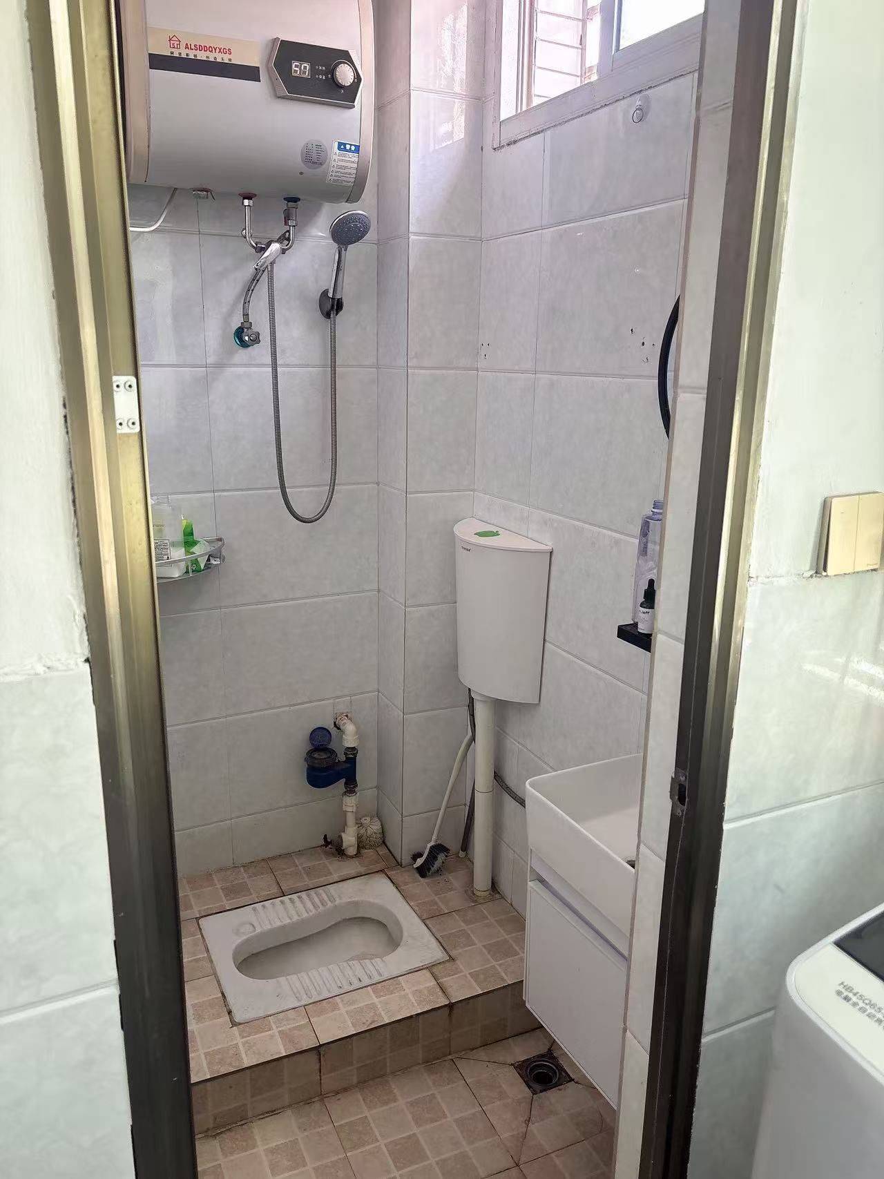 同安 潘涂丁字街189号