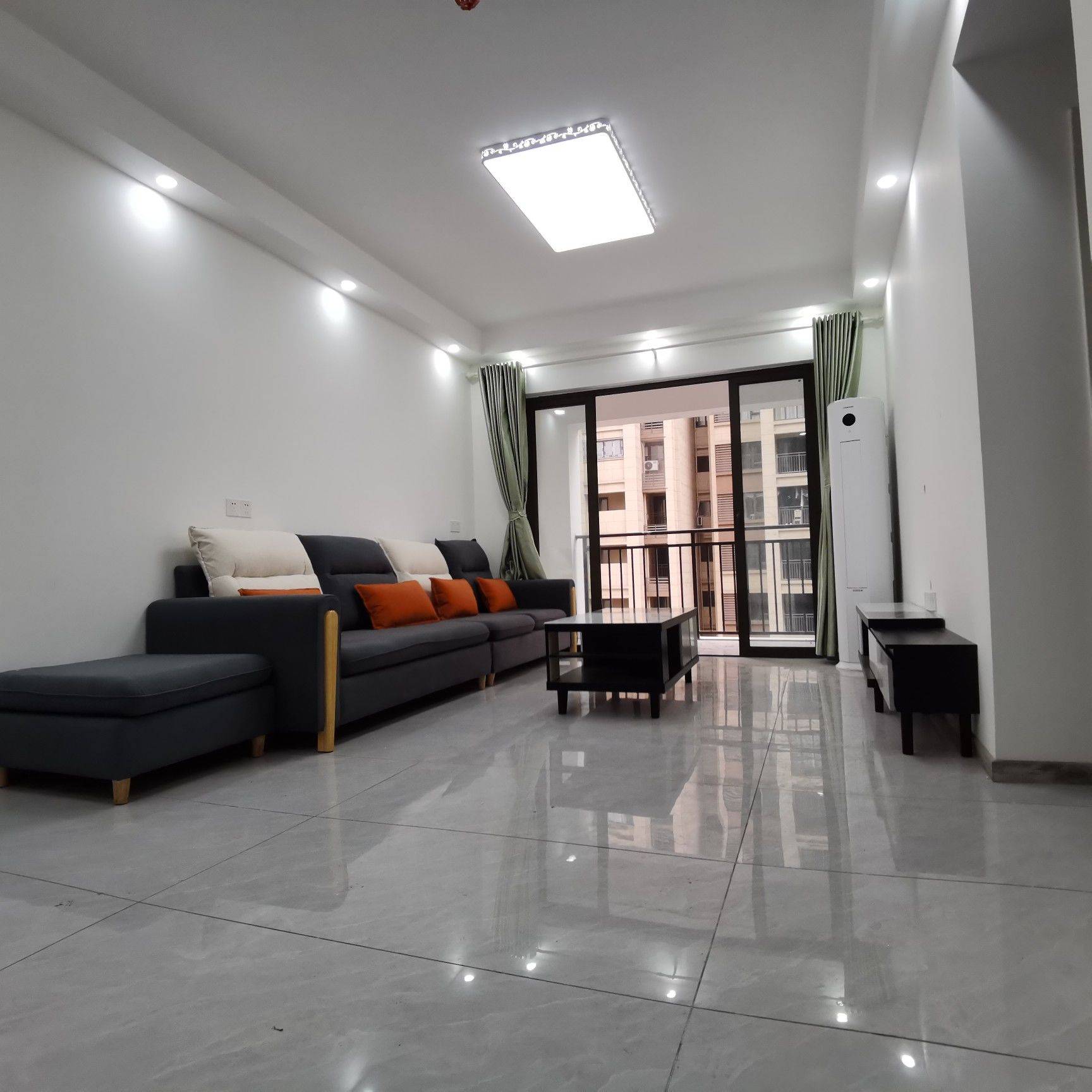 两江新区 绿地海外滩米拉公馆-2栋