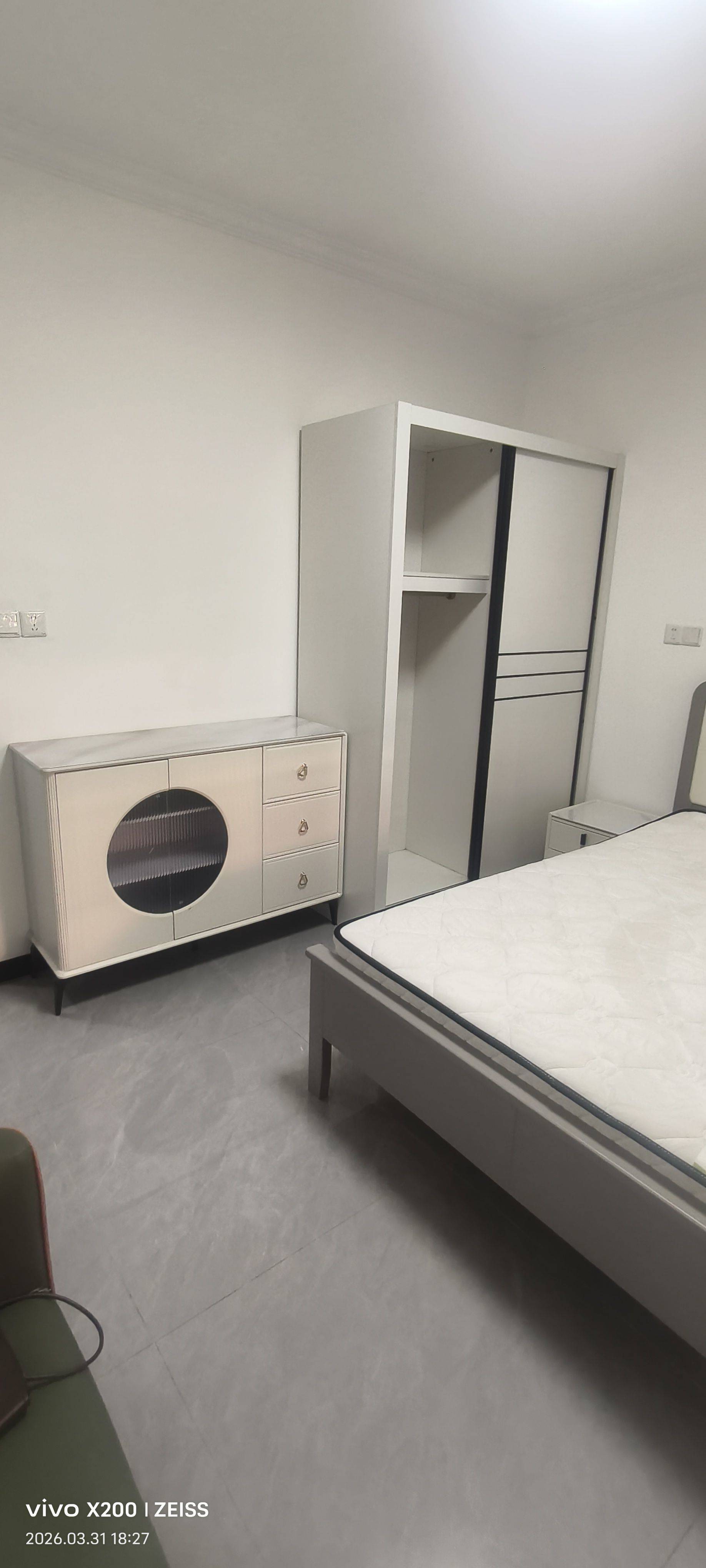 房东直租何姐整租房源2