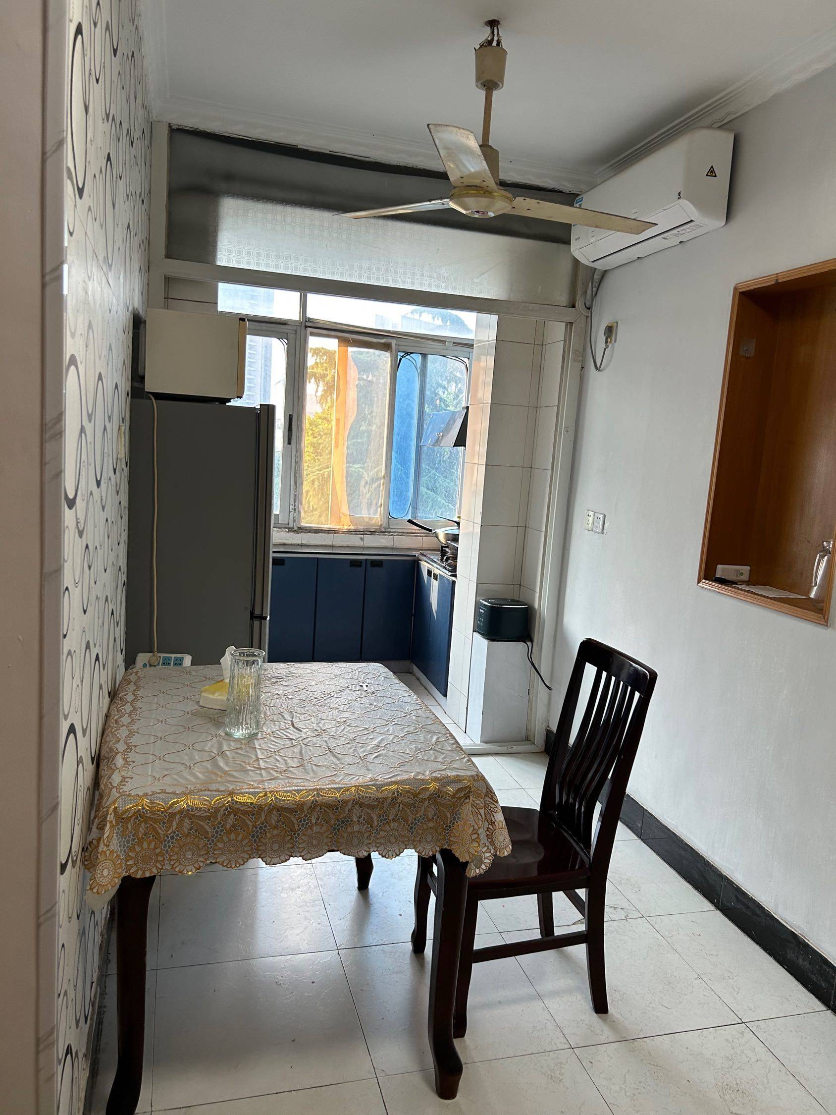 Gulou 三步两桥-18号院