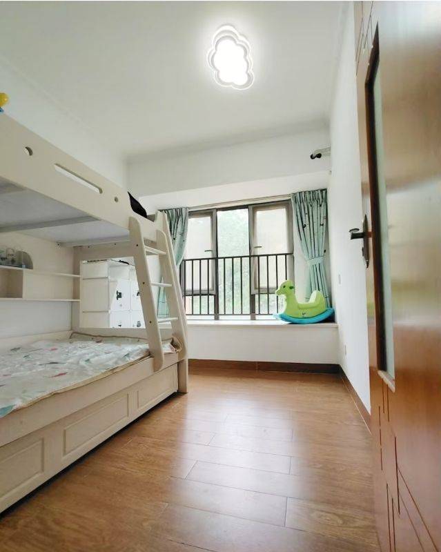 房东直租公园里的家整租房源3