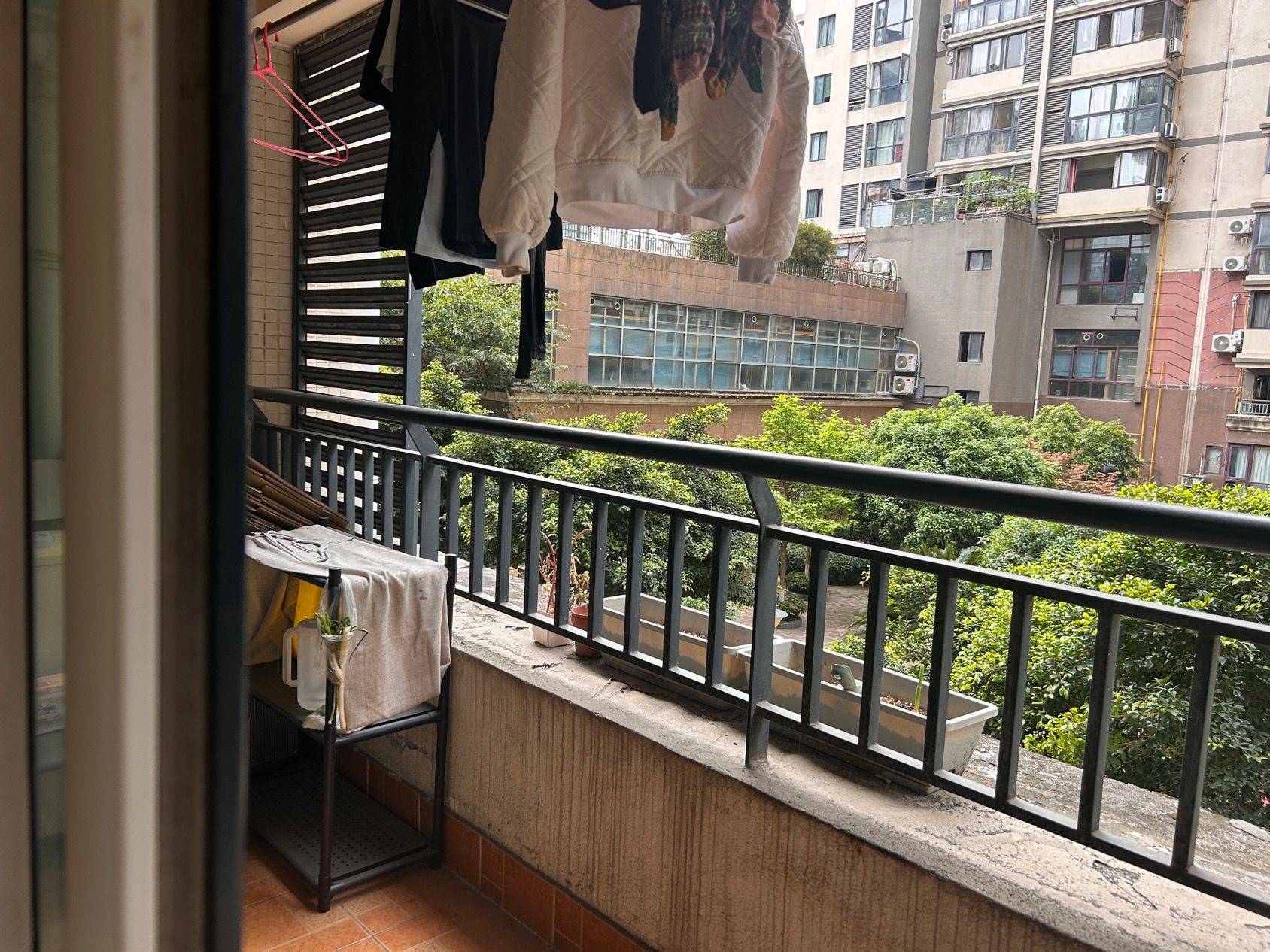 蓝色水杯整租房源3