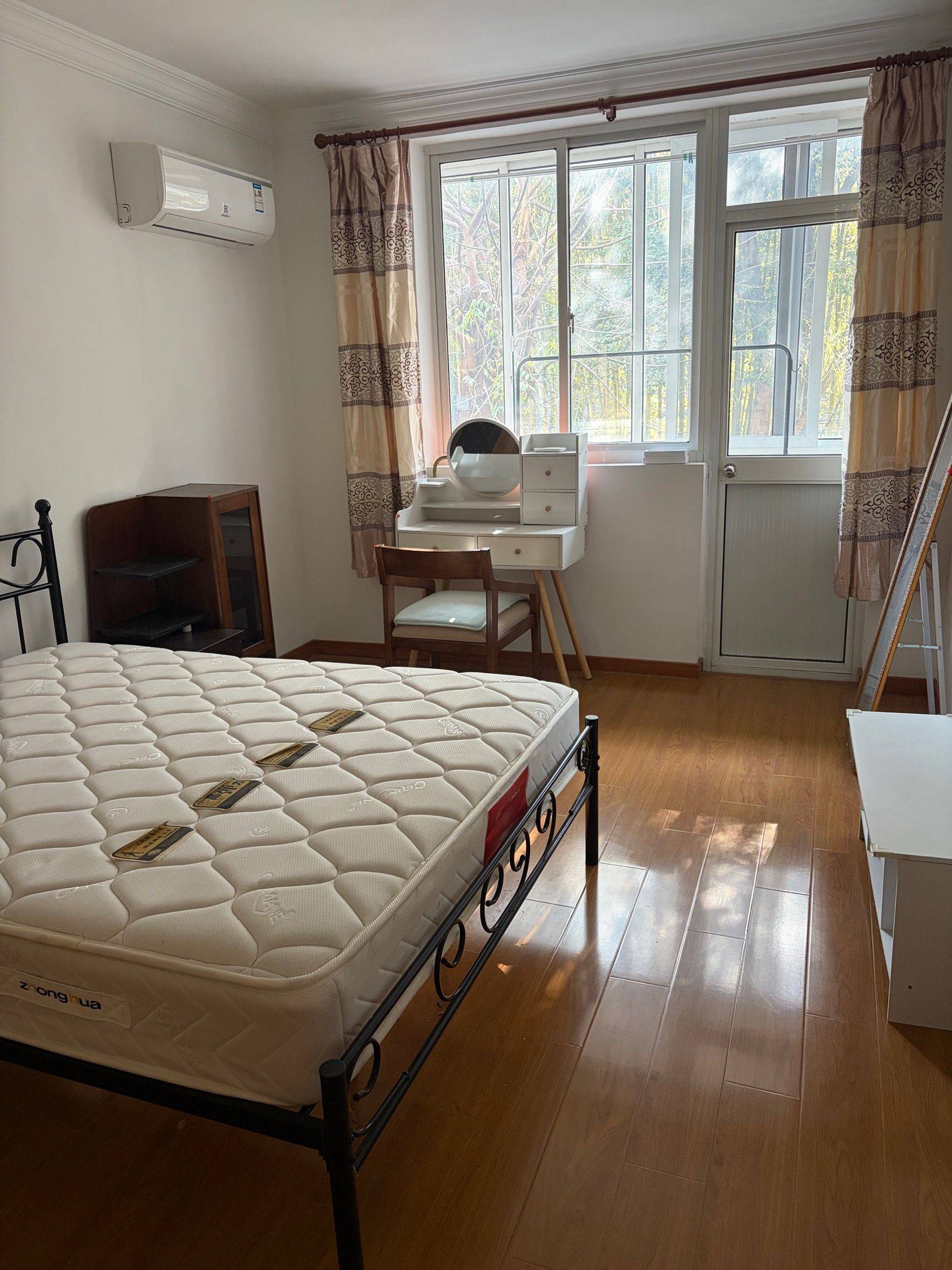 靜安 万春街63弄小区-35支弄2号