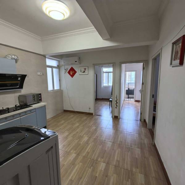 温馨小窝-干净治愈-不限性别-宠物友好