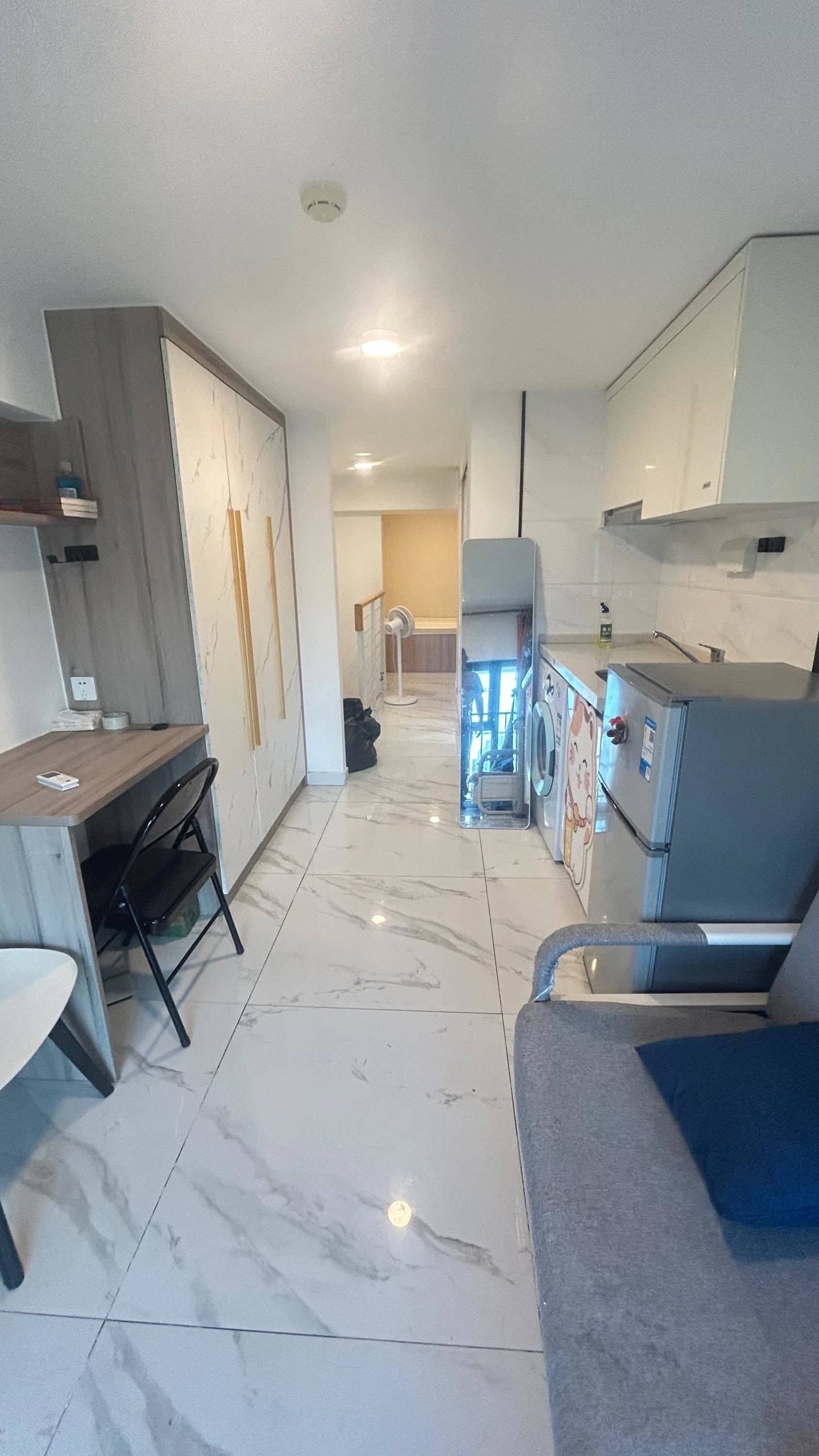 小区距离10号地铁站仅100米左右。-LGBTQ友好-溫馨小窩-乾淨治愈-不限性別-市井煙火氣-老友記-慢時光