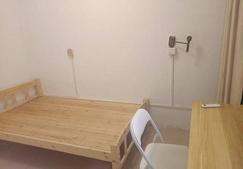 海珠 广州市海珠区基立北街四航局宿舍7栋805