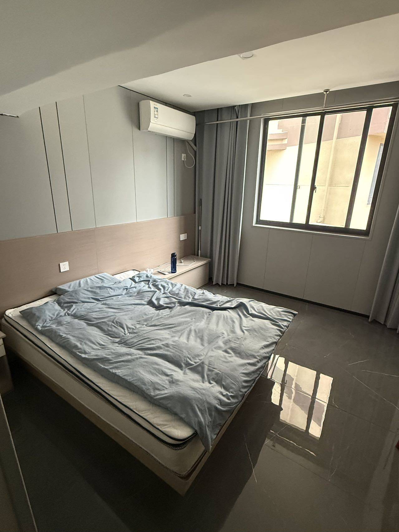 Haishu 汉庭酒店(宁波栎社机场龙湖天街店)