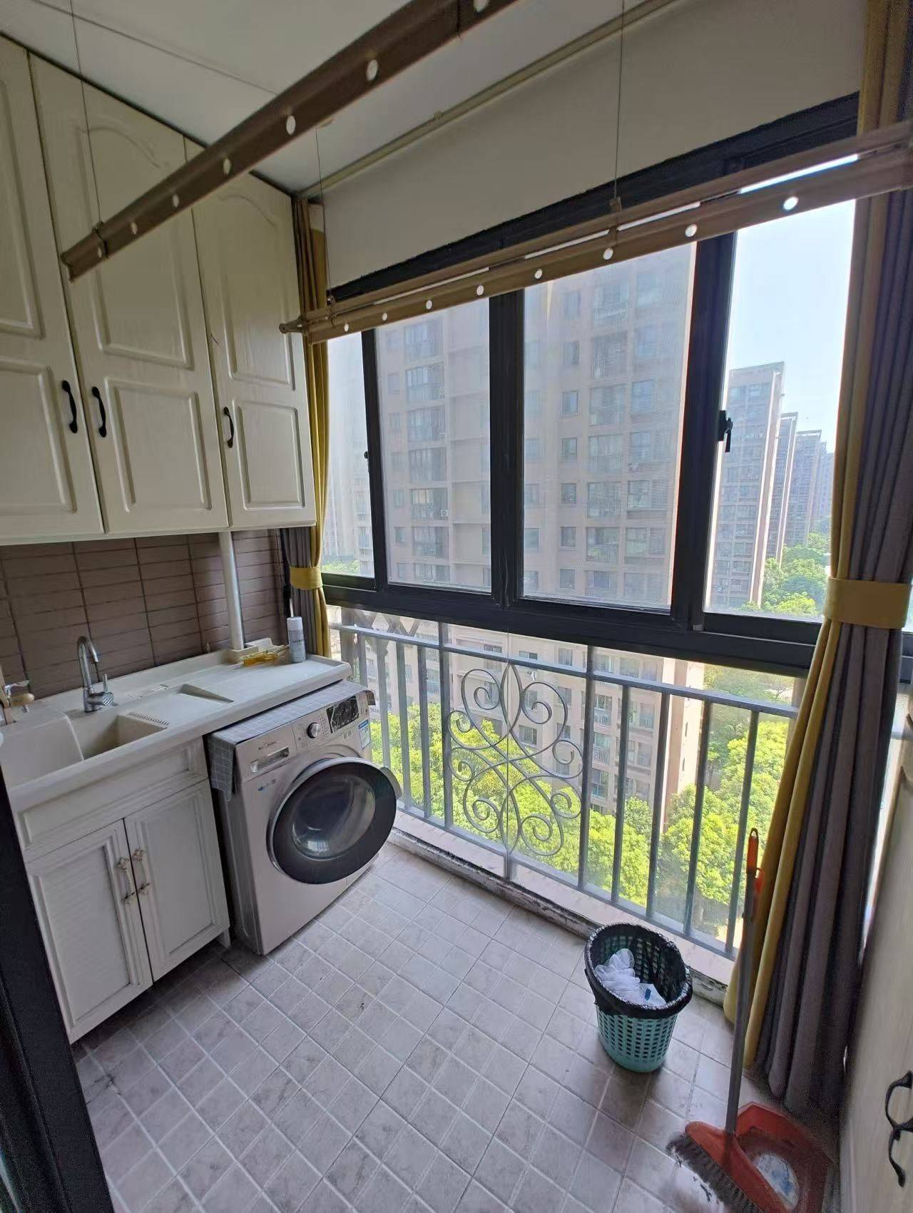 Xiangcheng 水韵花都家园