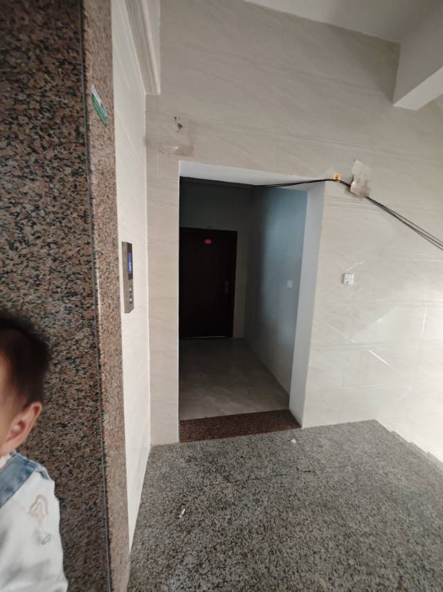 晉江市 锢铵大厦