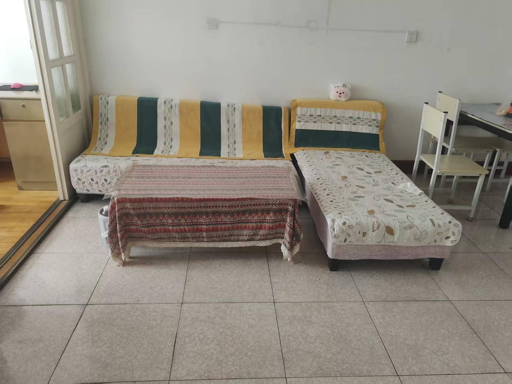 李滄 华易示范小区