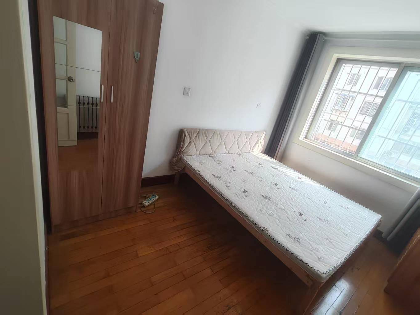 李滄 华易示范小区