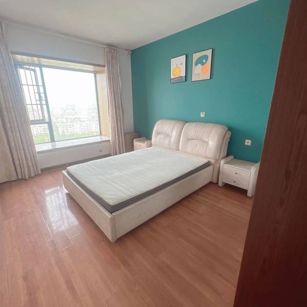 下雨天整租房源1