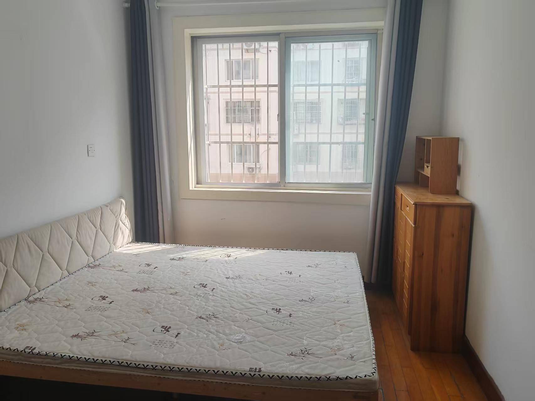 李滄 华易示范小区