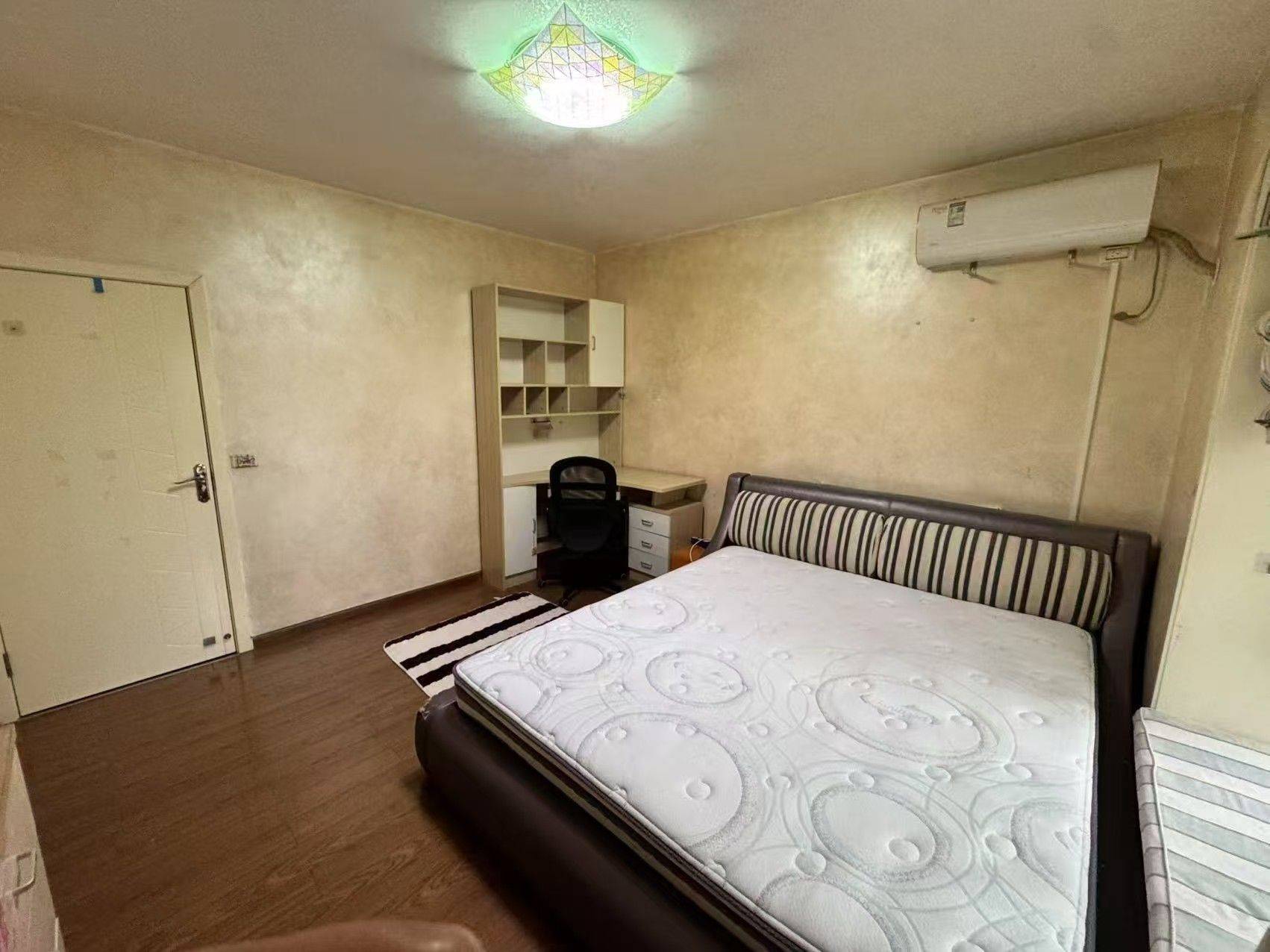 三三三整租房源3