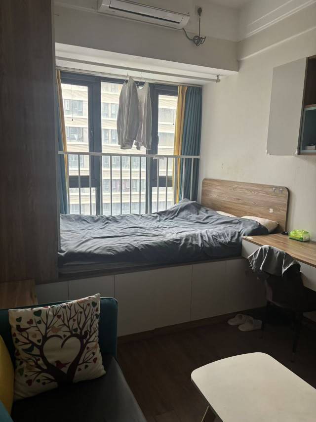 二七 嵩山路新公馆