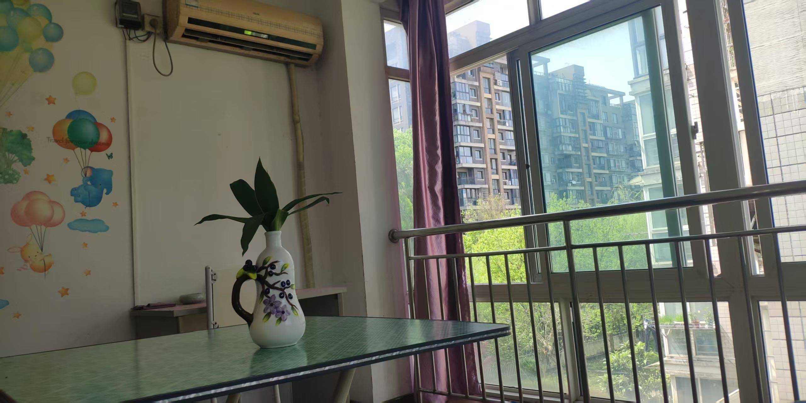 Jessica ½ 北极熊整租房源2