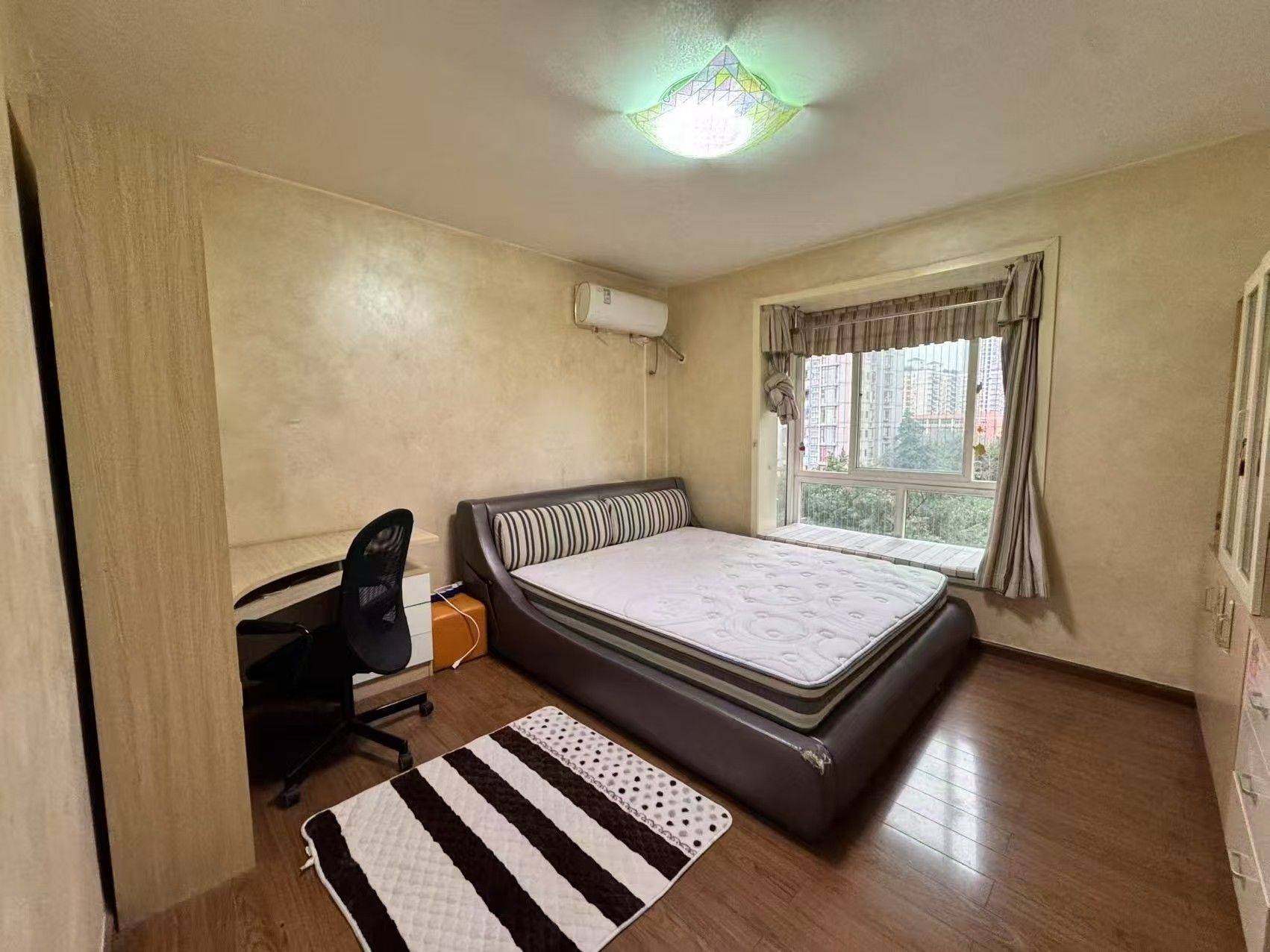 三三三整租房源1