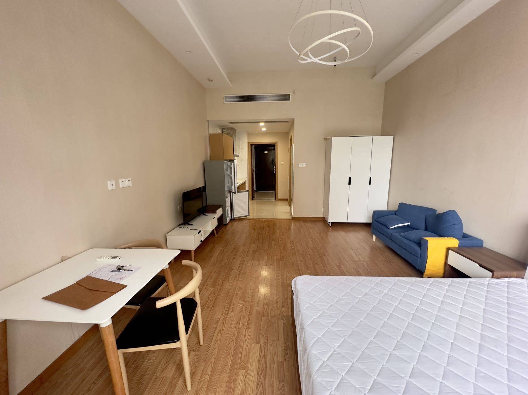 Yuhang 赛银国际广场-3栋