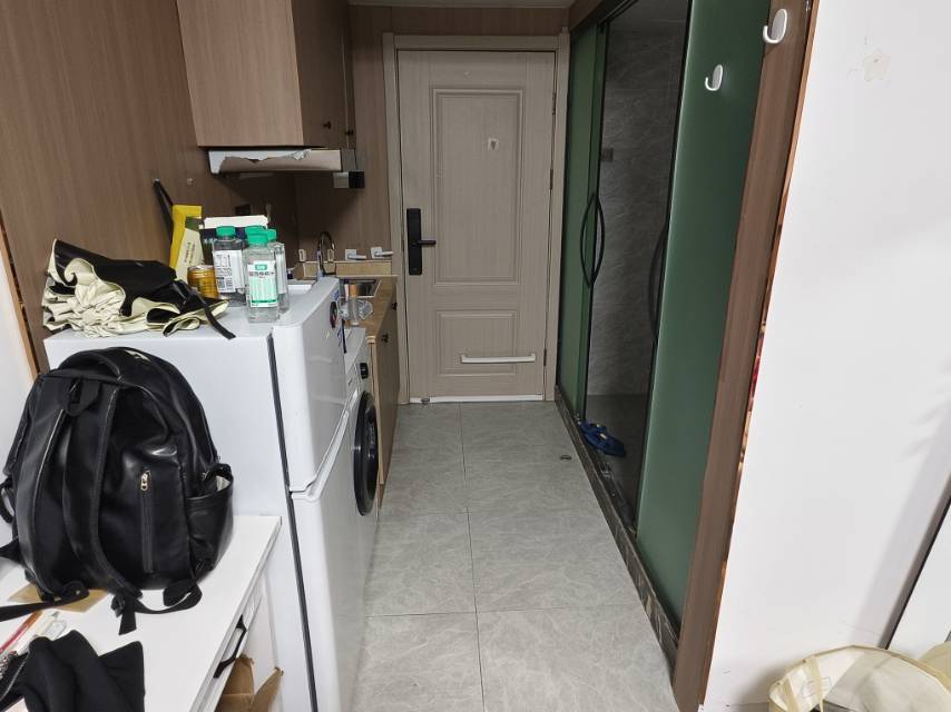 Qinhuai 瑾初公寓(南京南站北广场店)