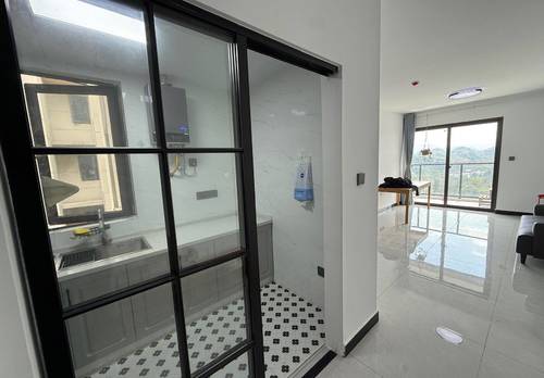 Linan 绿地柏澜晶舍二期-8号楼