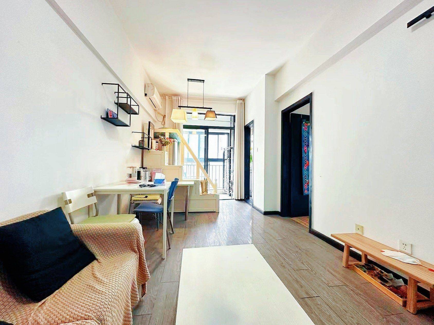 JinJiang 上普财富中心