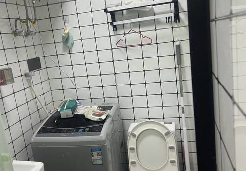 浦東 季桥村蔡圈572号