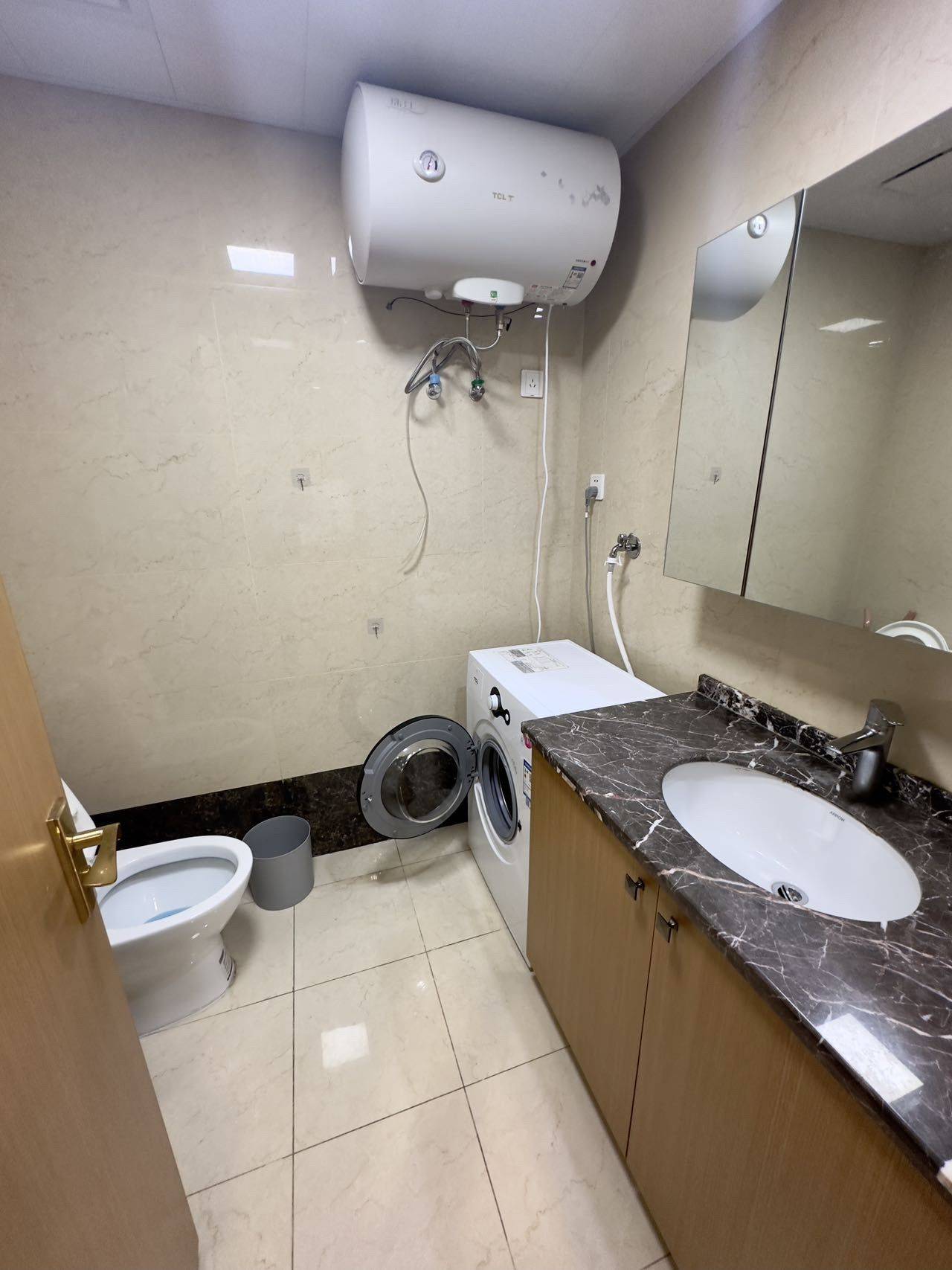 Yuhang 赛银国际广场-3栋