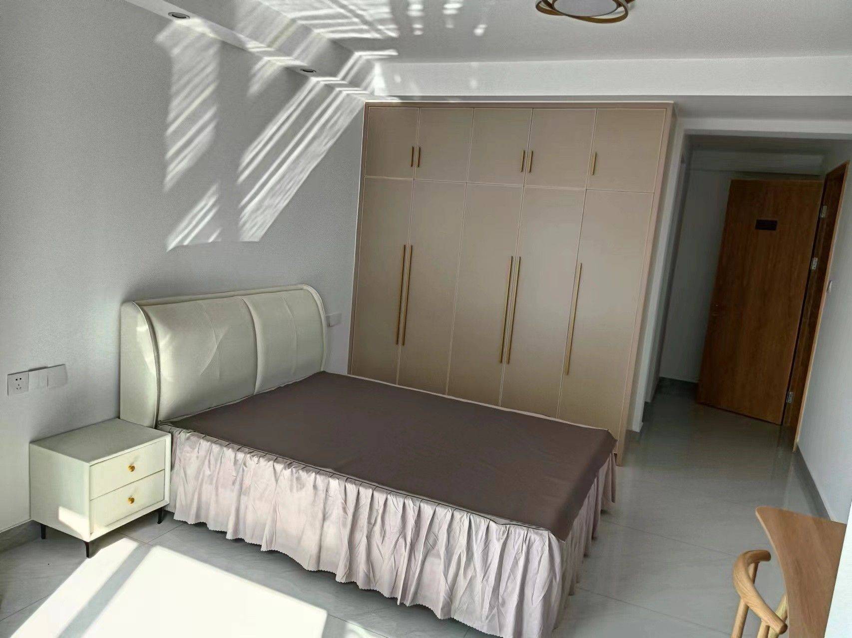 Binjiang 望水华庭-13号楼